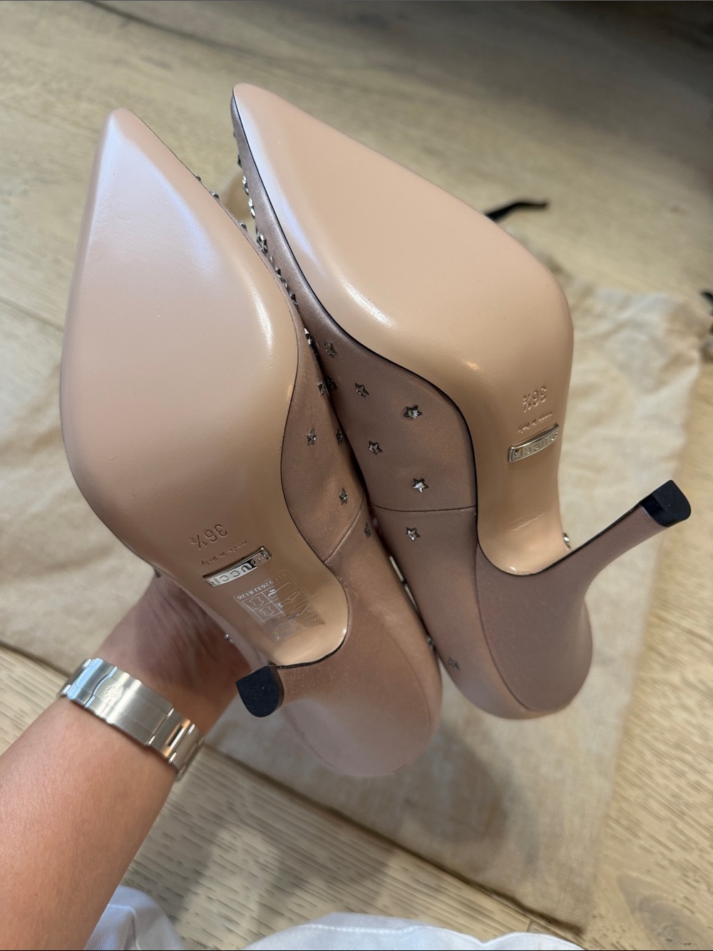 Gucci Blush Pink Star-Embellished Pointed Mary Jane Heels - Picture 5 of 5